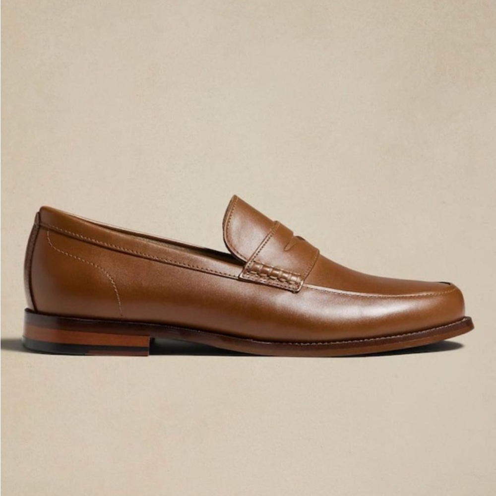 Bannana Republic Leather Penny Loafer